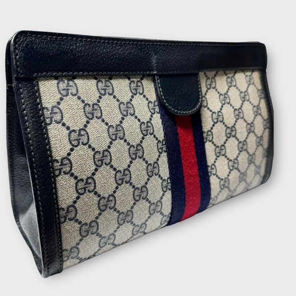 GUCCI GG monogram supreme vintage Clutch - Picture 3 of 14